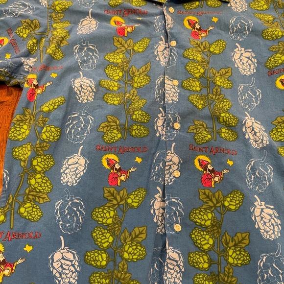 St SAINT ARNOLD Hawaiian Aloha Beer Brewery Shirt LARGE RARE!  HTF! - Picture 2 of 5